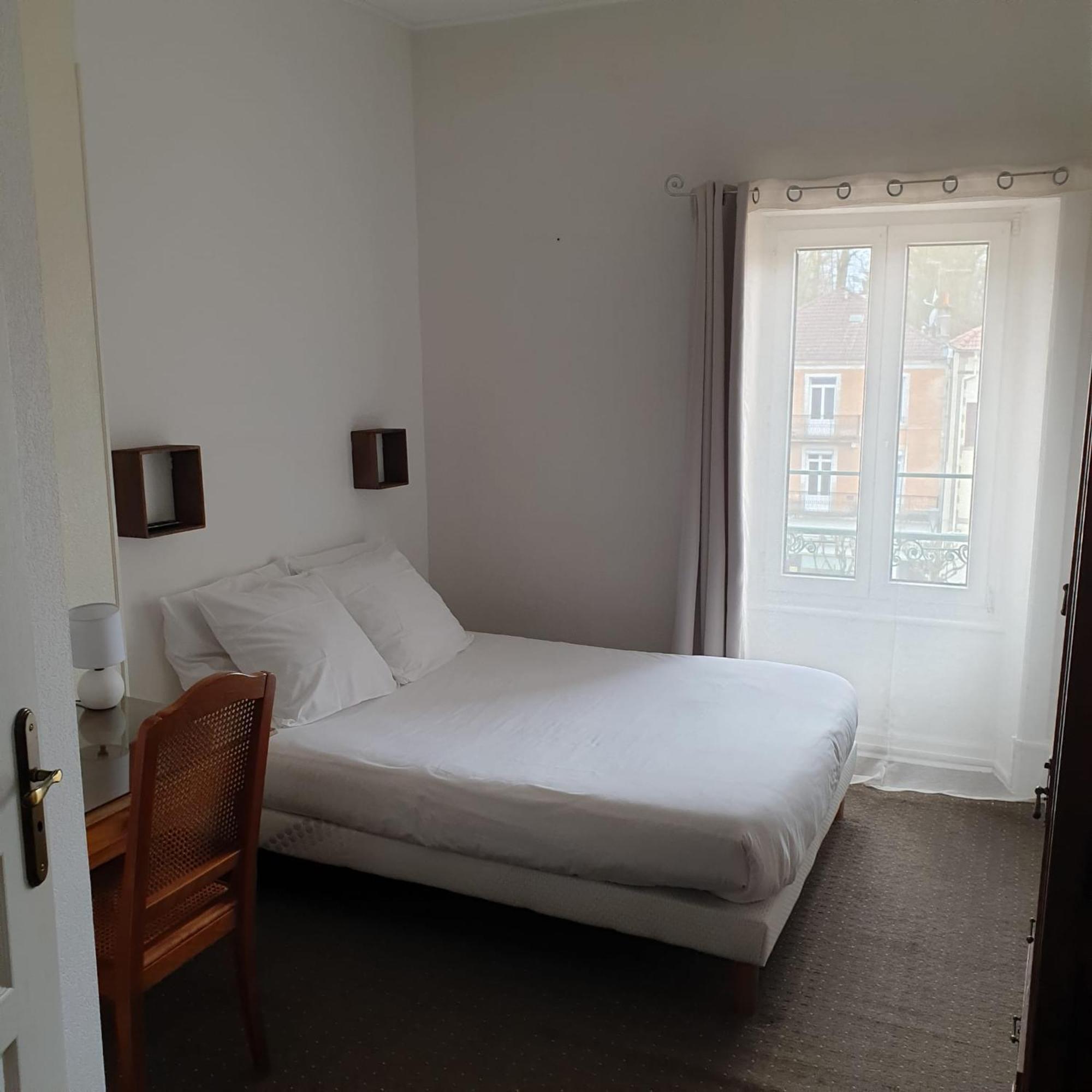 Hotel Des XII Apotres & De La Cle Des Champs Contrexéville Zewnętrze zdjęcie